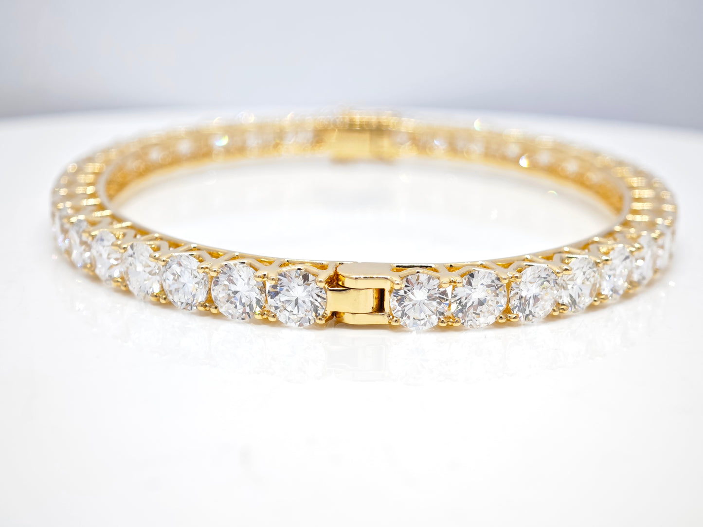 18K Yellow Gold Round White Diamond Tennis Bracelet 18.342ct